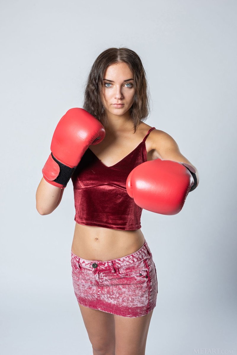 Алина, 23 года, 0 размер груди
